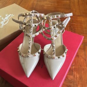 Valentino Garavani Rockstud Poudre Patent